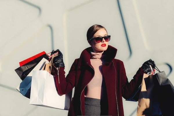 Mode dégriffée : une tendance en vogue !