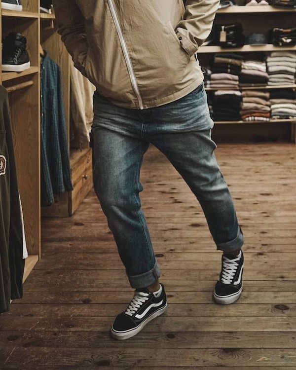 La mode à petit prix pour les hommes