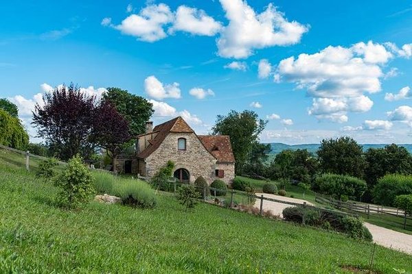 Quels sont les bons plans voyages pour votre prochaine escapade dans un hôtel à Sarlat ?
