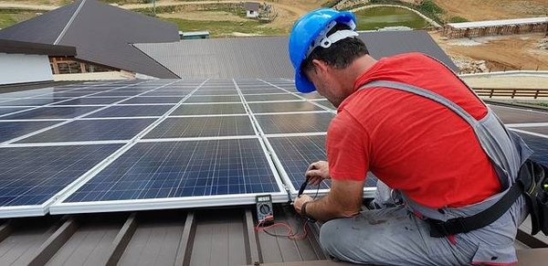 Comment trouver un bon installateur photovoltaique pour chez soi ?