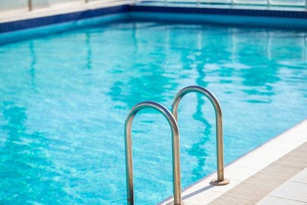 Comment trouver un constructeur de piscines qui propose des tarifs attractifs ?